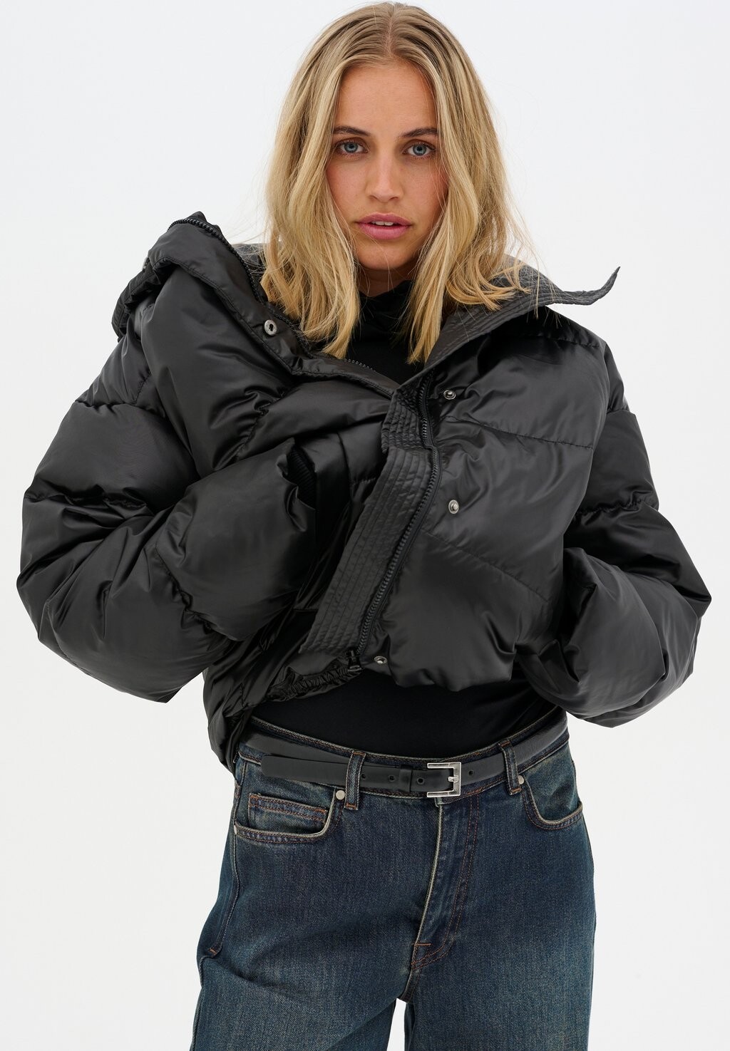 

Пуховик GLOSSYMW DOWN My Essential Wardrobe, черный