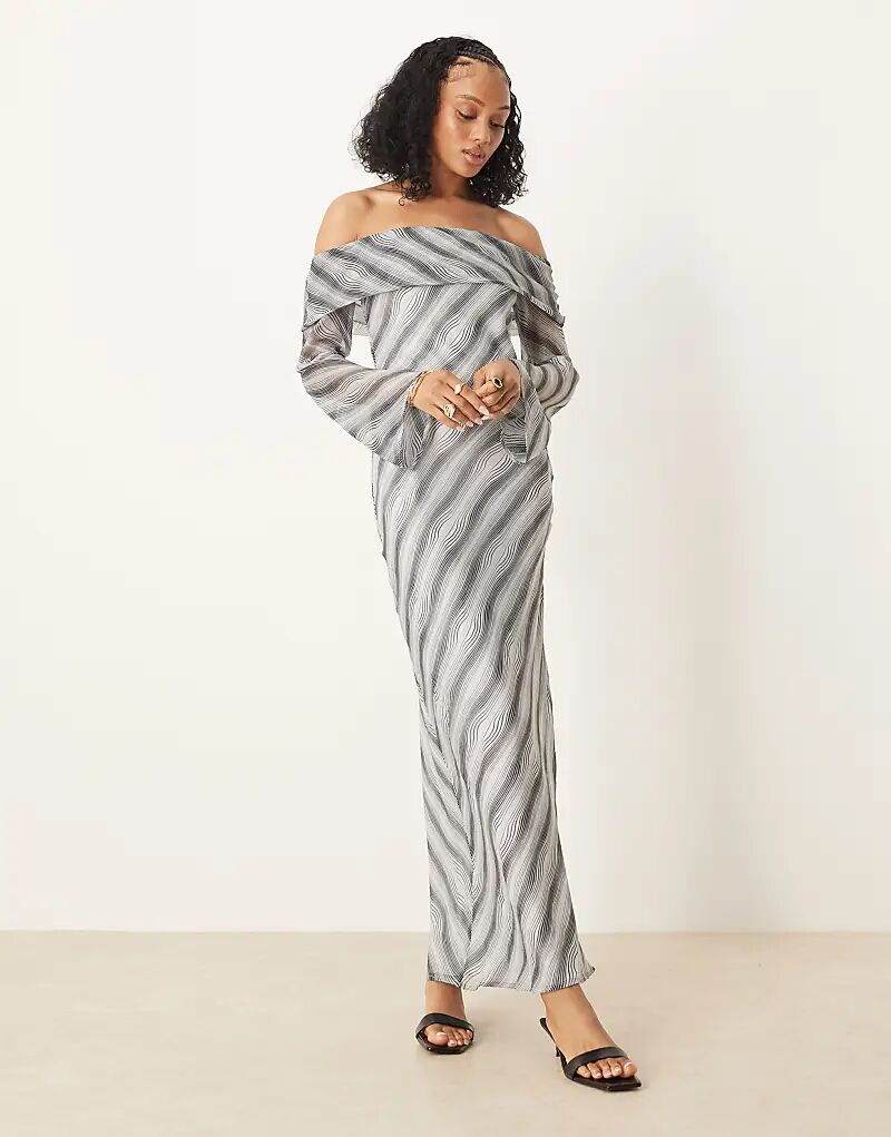 

Платье миди ASOS DESIGN с глубокими складками и вырезом в черную полоску