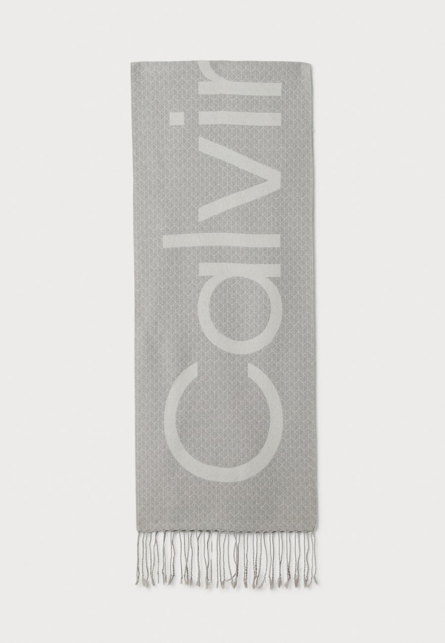 

Шарф Calvin Klein EMBLEM BOLD LOGO FRINGE WOVEN SCARF UNISEX, Formal Gray Aop/Grey