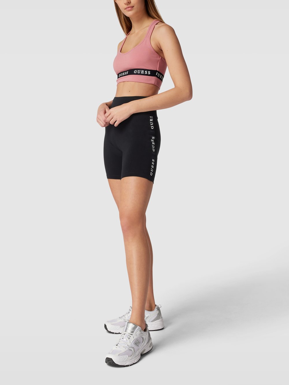 

Спортивные шорты с этикеткой, модель «ALINE» Guess Activewear, черный