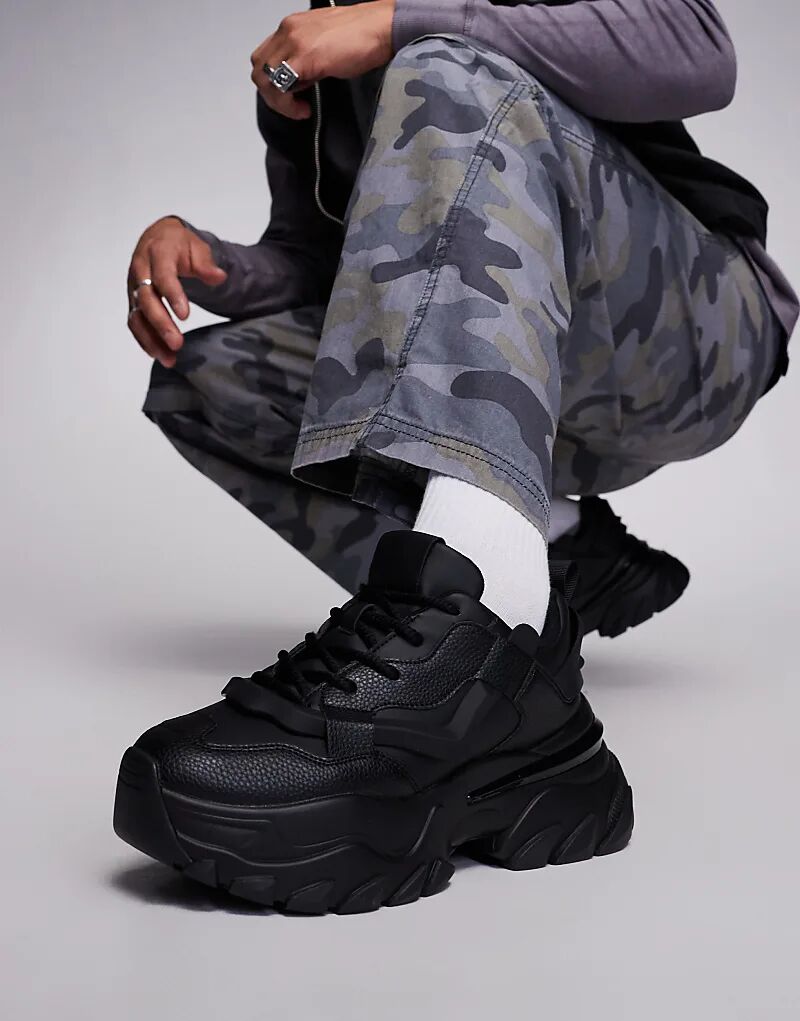 

Кроссовки черного цвета с толстой подошвой и прорезиненными деталями ASOS DESIGN