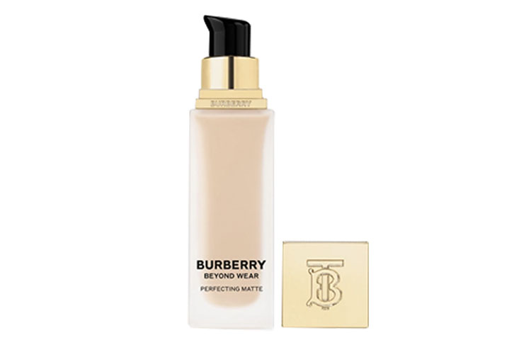 Жидкая матовая тональная основа Exquisite Long Wear Soft Matte, стойкая, не переходит на одежду, выравнивает тон кожи, 30 мл Burberry — фото 4