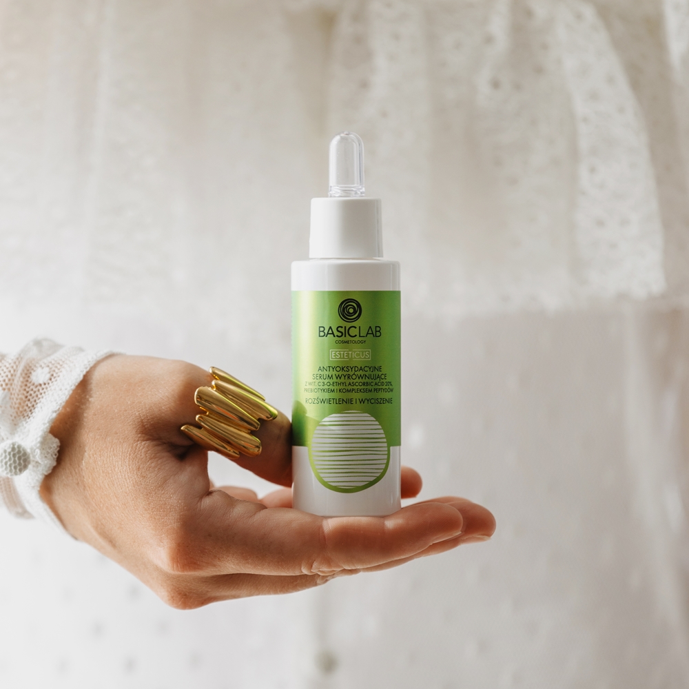 Антиоксидантная сыворотка Cosmetology Esteticus с осветляющим эффектом Basiclab, 20% vitamin c 30 мл — фото 2