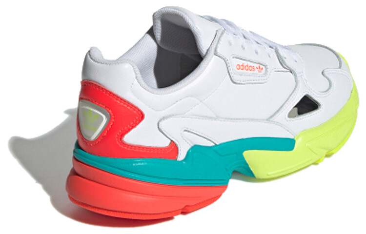 Женские кроссовки adidas originals Falcon Chunky — фото 2