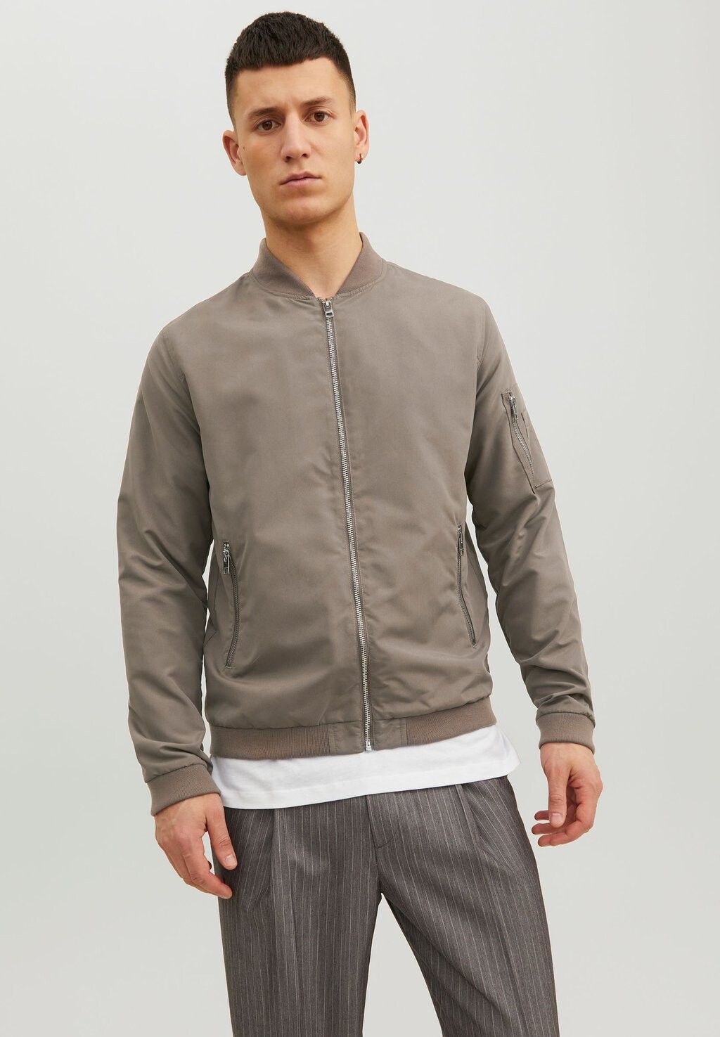 

Бомбер Chaquetas Jack & Jones JJERUSH, цвет light brown