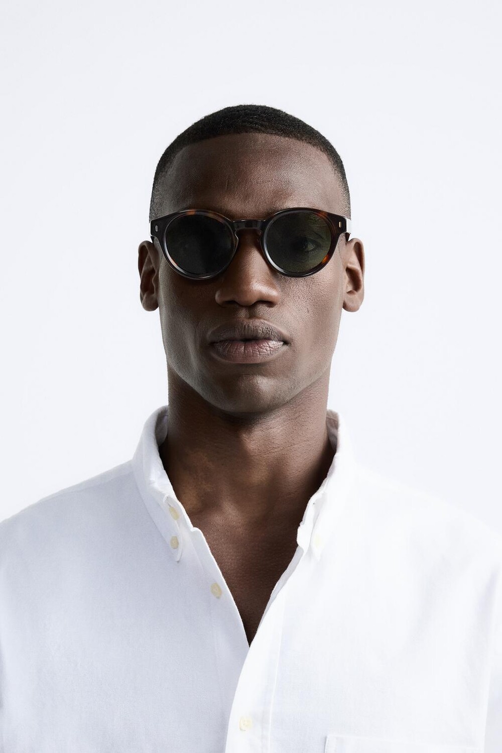 

Солнцезащитные очки в черепаховой оправе ZARA, цвет tortoiseshell