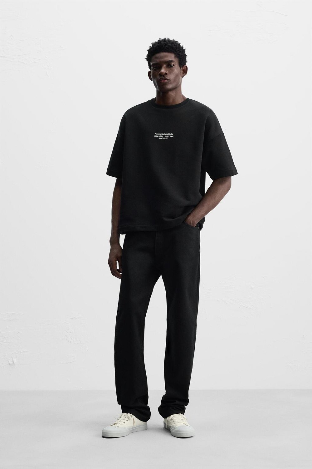 

Толстовка с контрастными нашивками ZARA, черный