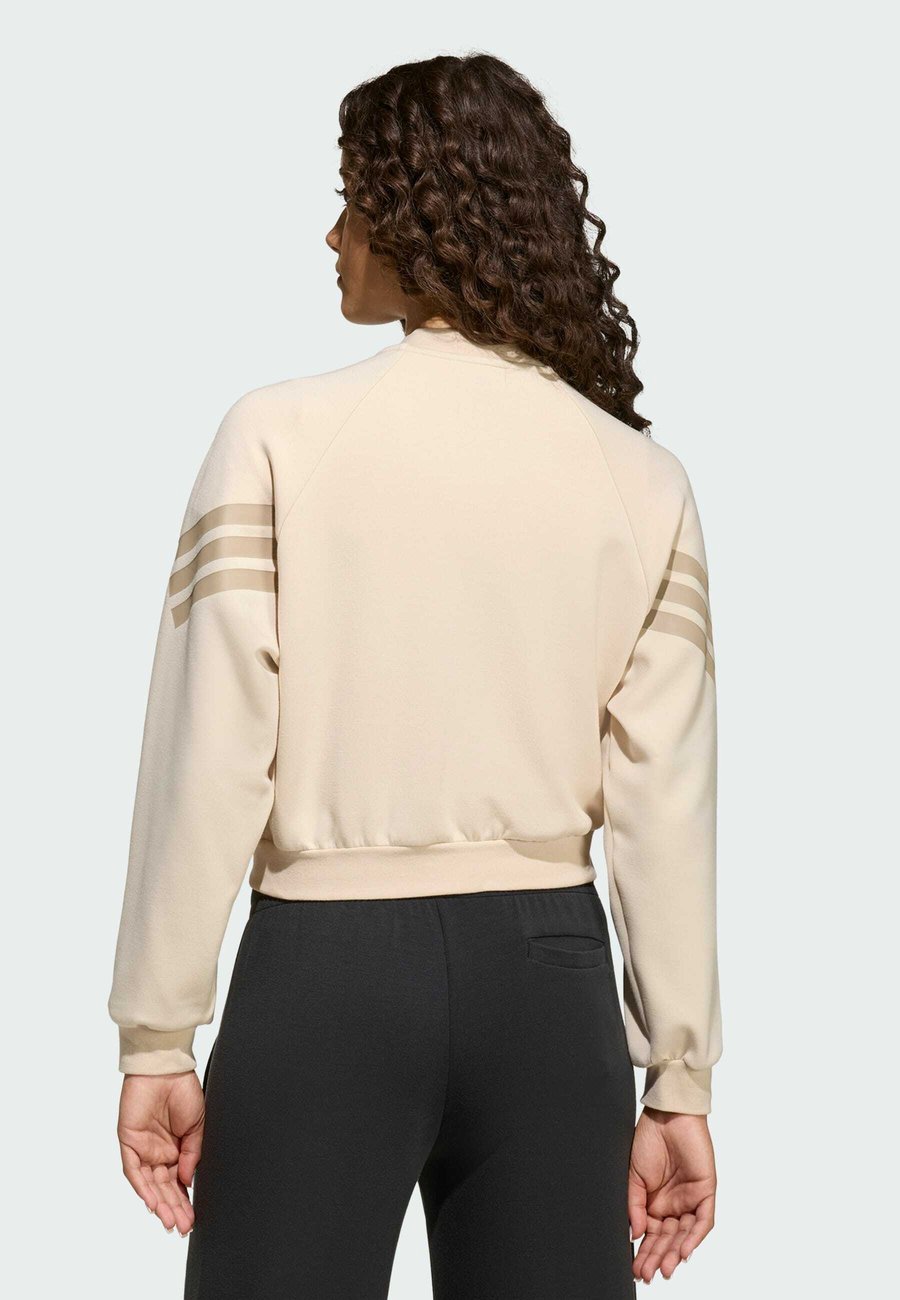 Толстовка Adidas Sportswear FUTURE ICONS 3 STRIPES FULL ZIP TRACK, Crystal Linen Trace Khaki/Beige — фото 2