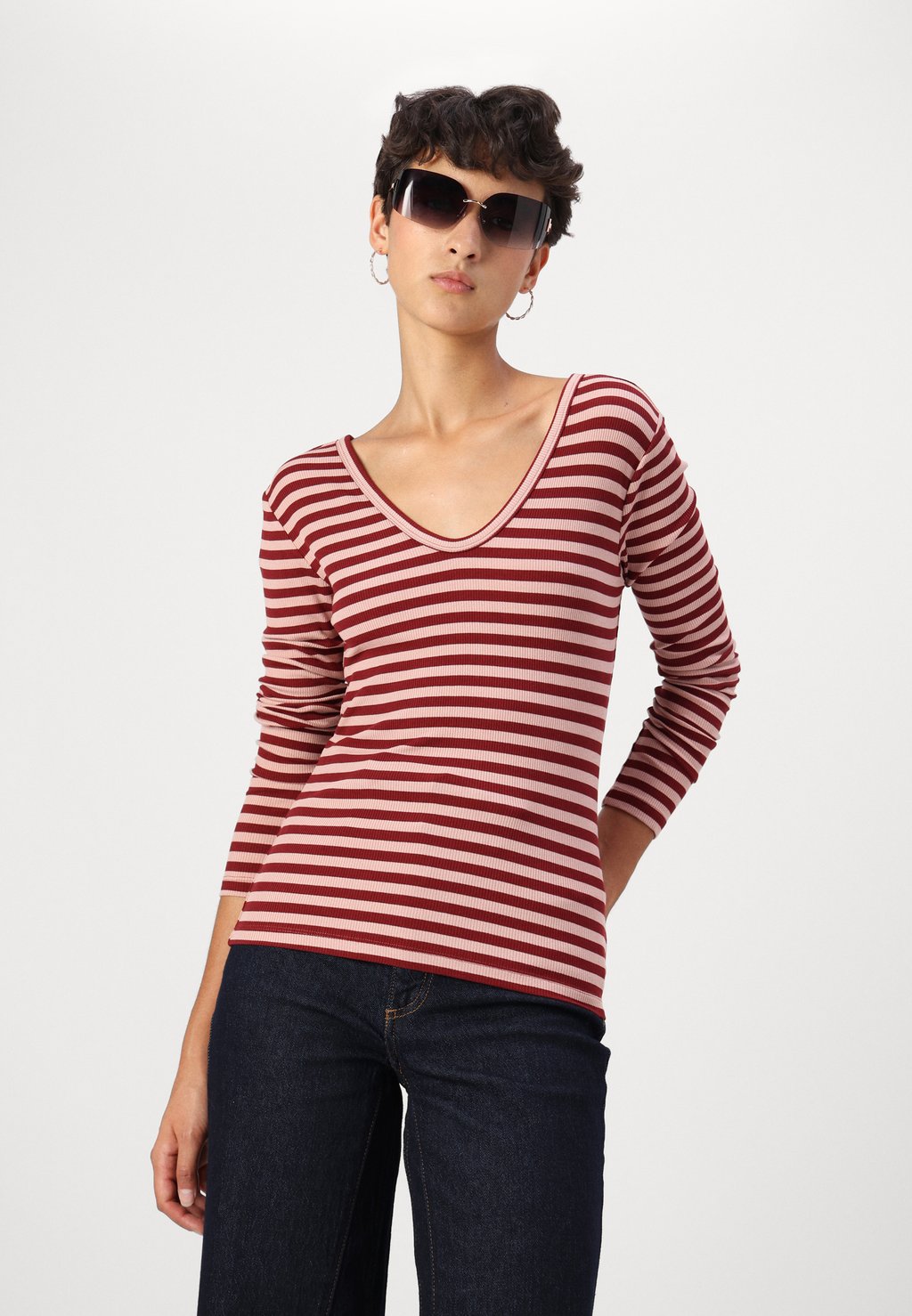 

Топ с длинными рукавами ONLTRISTA V NECK BOX ONLY, темно-красный