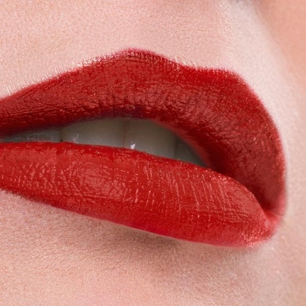 Матовая помада Natural Beauty Cosmetics с органическим маслом жожоба и органическим пчелиным воском Benecos — фото 2