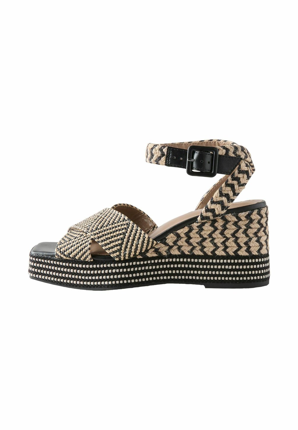 Босоножки на танкетке REGULAR FIT-FOREVER COMFORT Next, черный