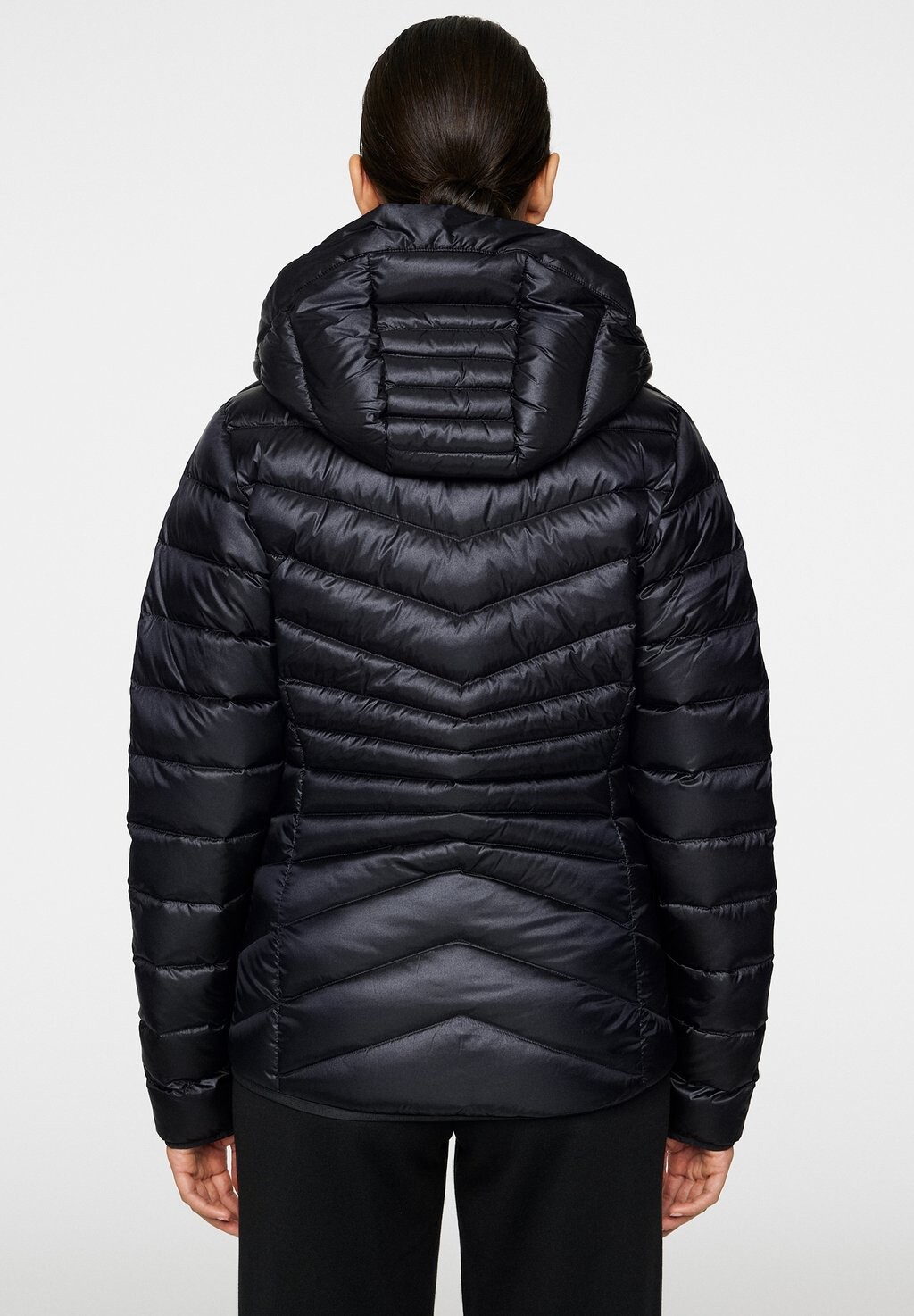 

Пуховик LARA HOOD J.LINDEBERG Sports, черный