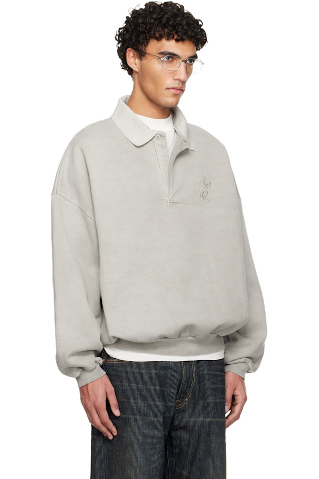 Fear Of God Essentials Классическая поло серого цвета с вышивкой — фото 2