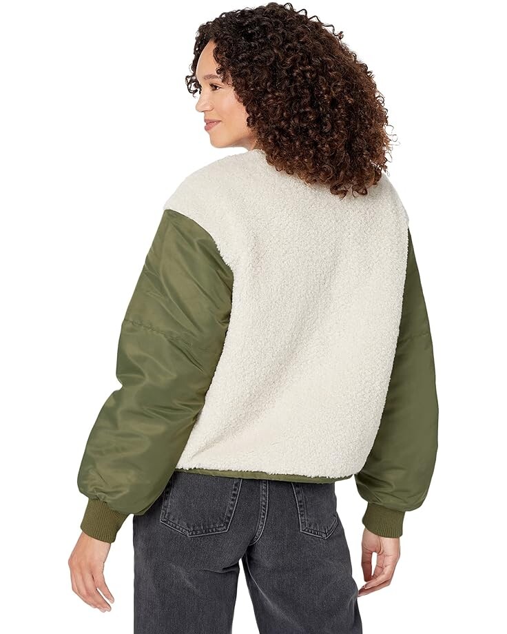 

Куртка ASTR the Label Tegan Jacket, цвет Olive/Ivory