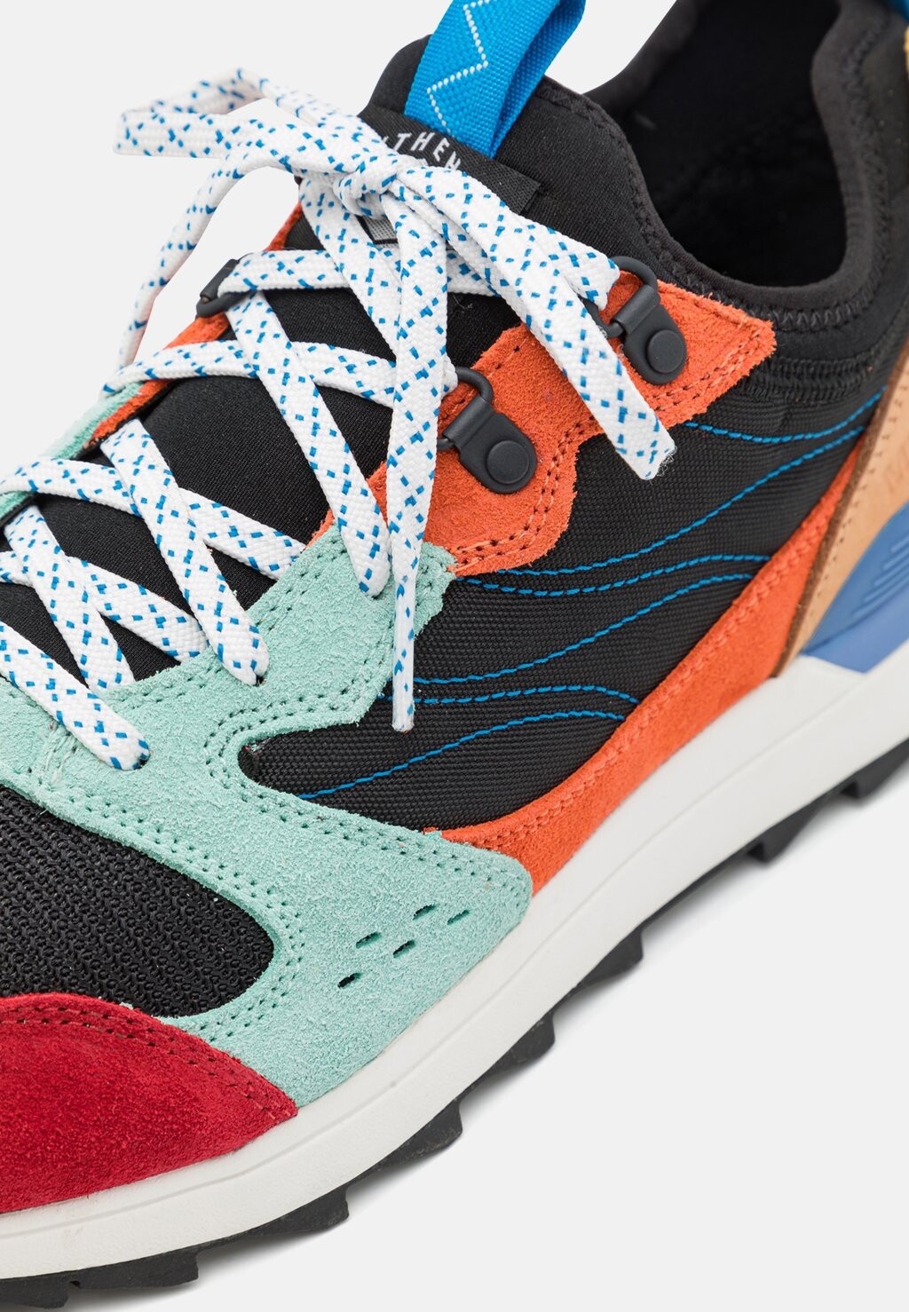 

Походная обувь ALPINE 83 RECRAFT Merrell, разноцветный