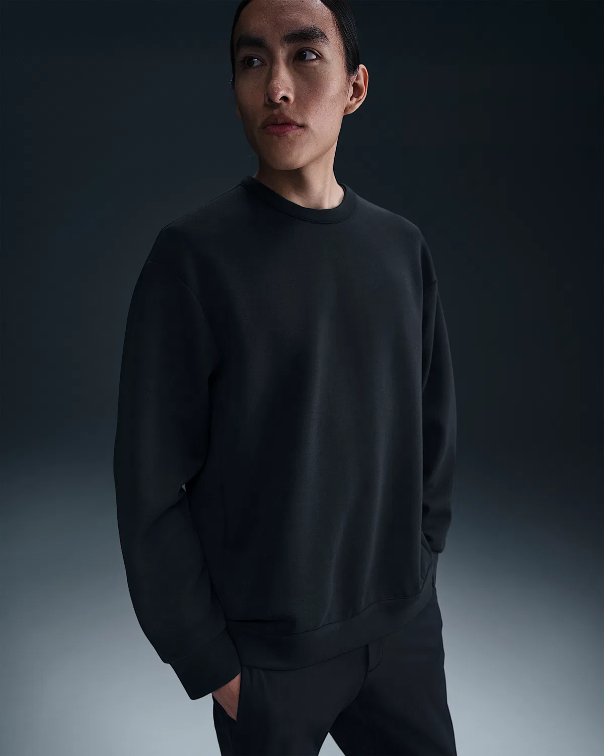 Мужская футболка Nike 24.7 ImpossiblySoft Dri-FIT Crew, Black/Dark Smoke Grey