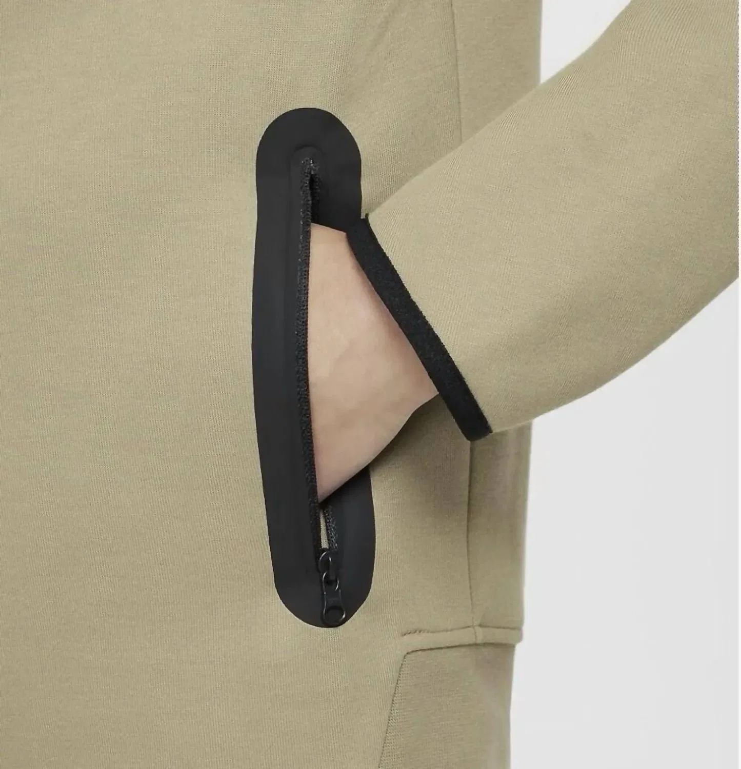 Nike Спортивная флисовая ветровка Sportswear Tech Fleece Windrunner на молнии, нейтральный оливково-черный цвет — фото 4