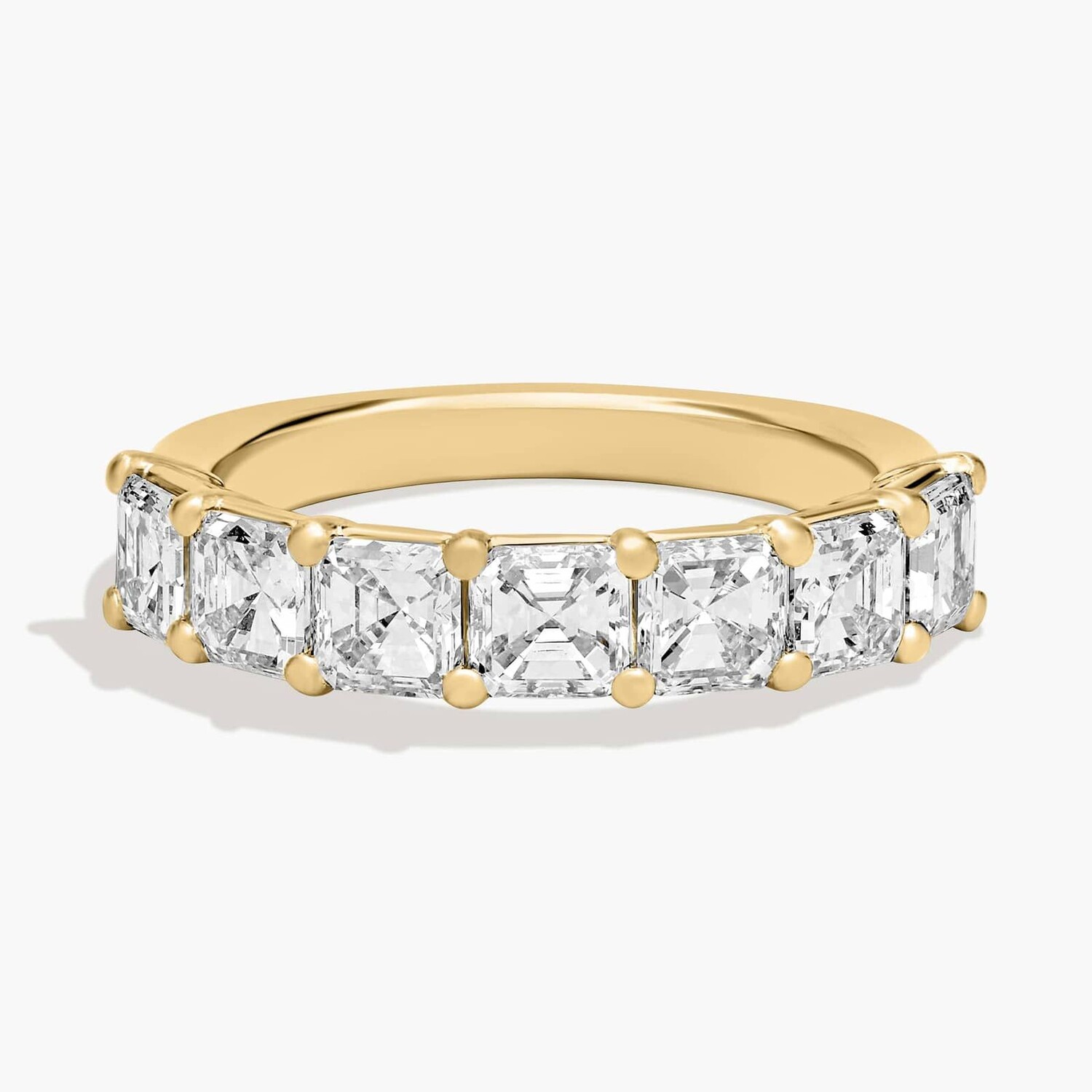 

Кольцо с семью выращенными в лаборатории бриллиантами Asscher из 14-каратного желтого золота (2 карата, два карата - FG / VS2-SI1) Blue Nile