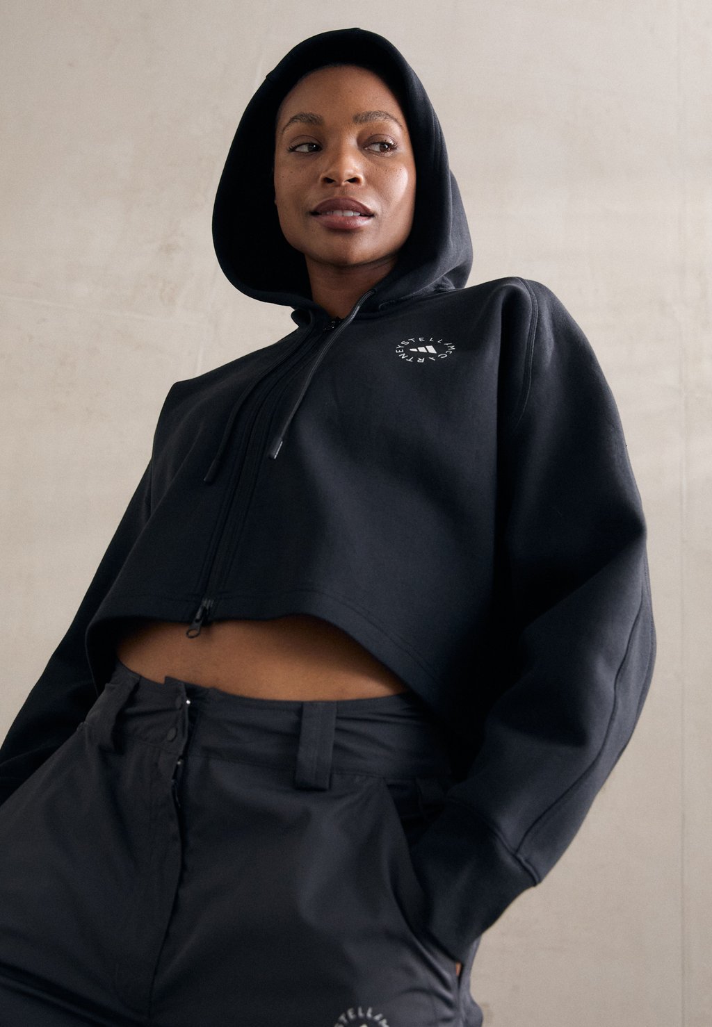 

Толстовка на молнии HOODIE adidas by Stella McCartney, черный