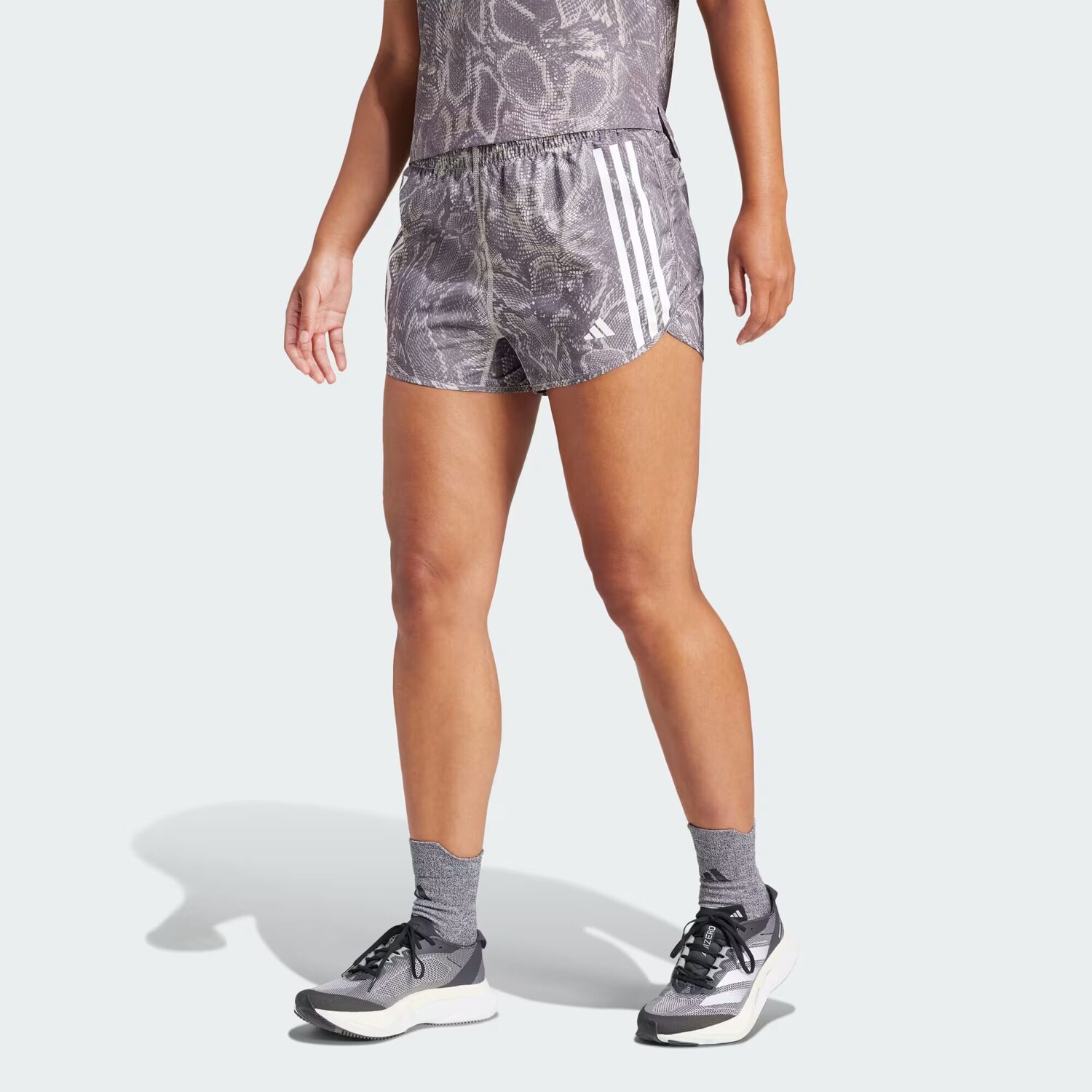 

Шорты AEROREADY с принтом Run Excite Allover Adidas, цвет Wonder Beige