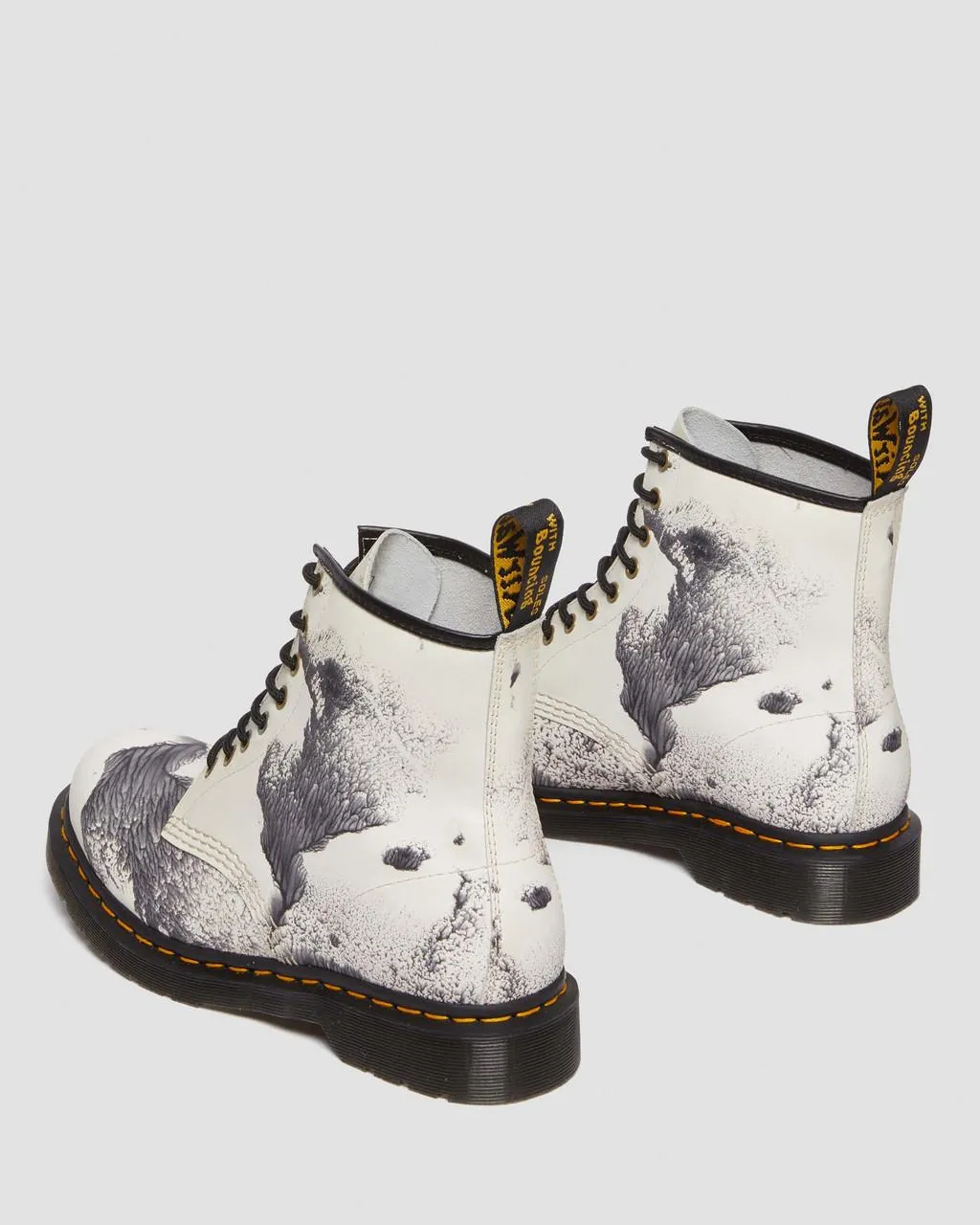 Ботинки кожаные Dr. Martens 1460 Tate Decalcomania, белый / серый — фото 4