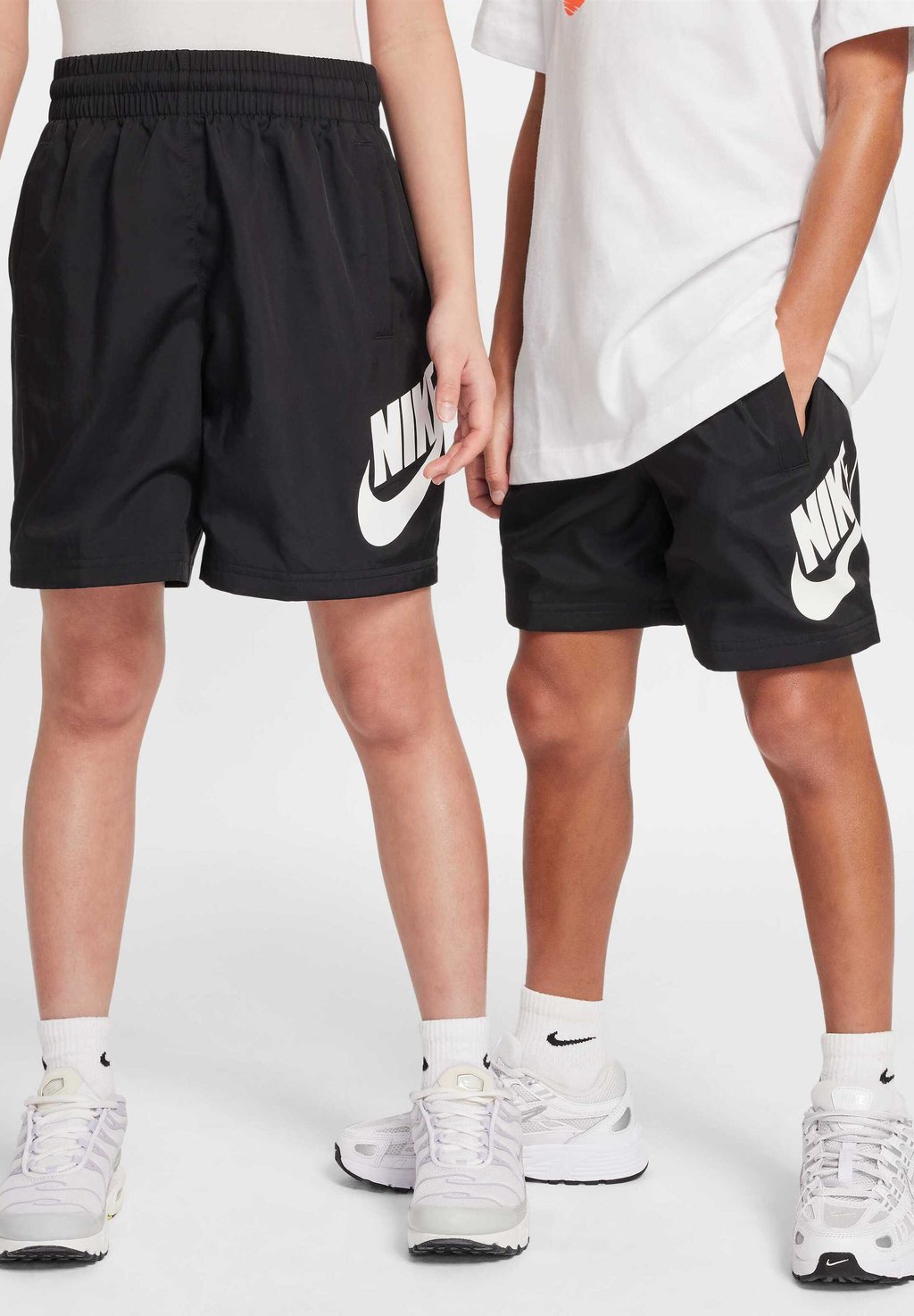 Шорты CLUB Nike Sportswear, черный — фото 2