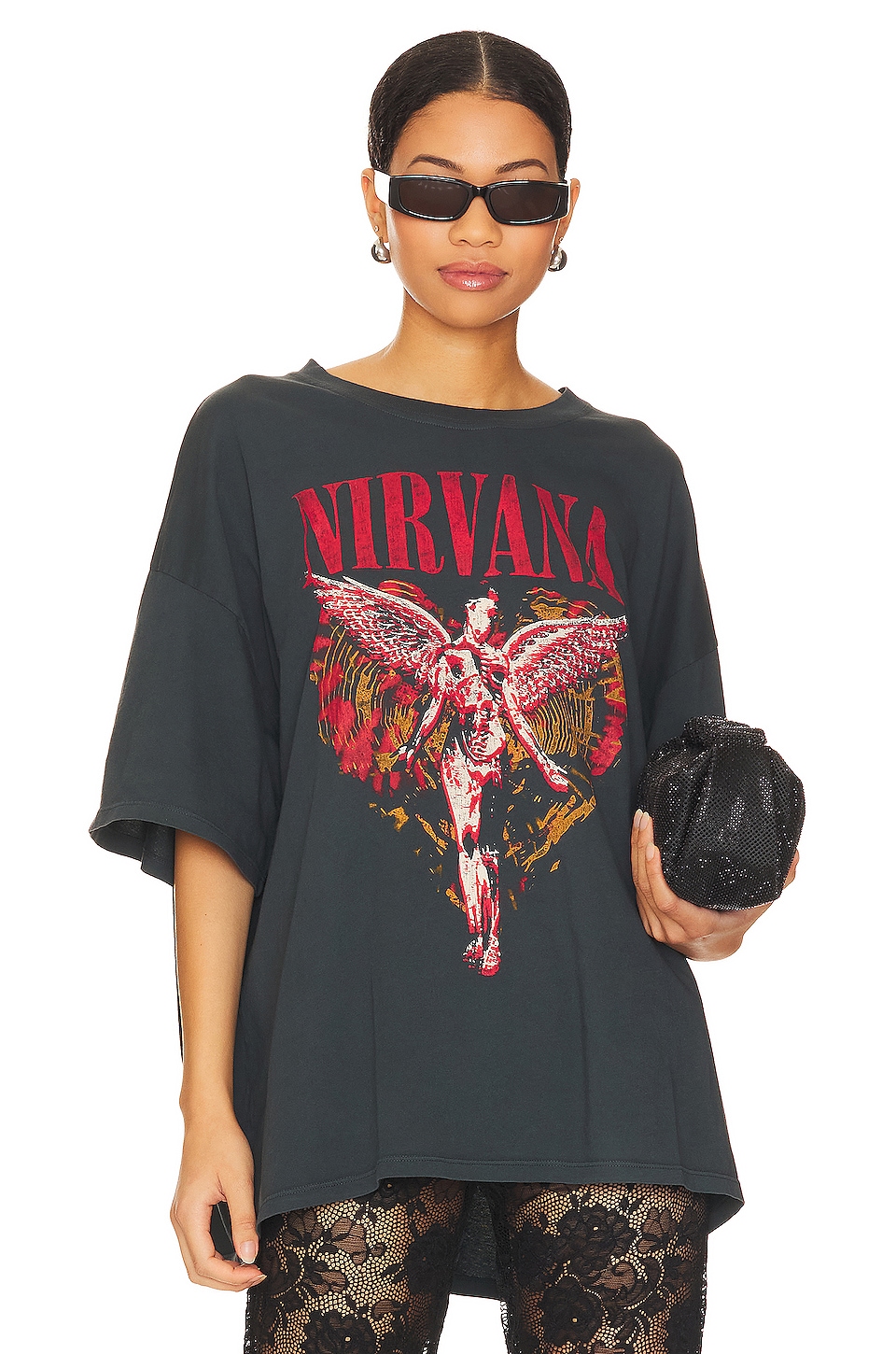 

Футболка с принтом nirvana в виде трипового сердца Daydreamer, черный