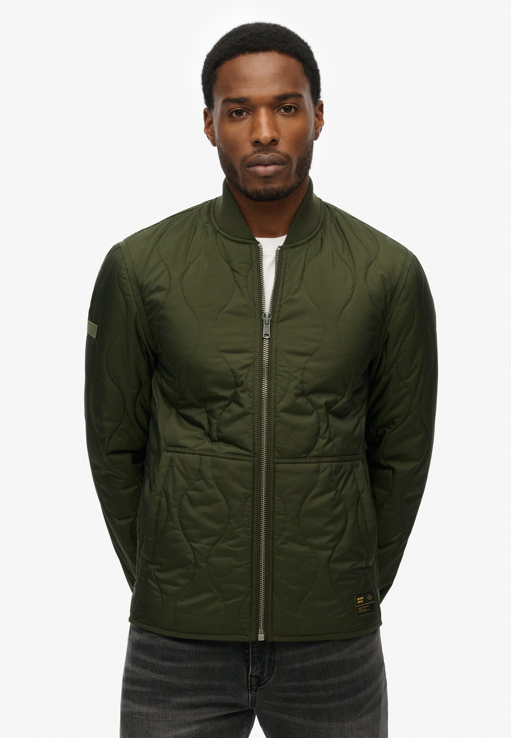 

Легкая куртка SURPLUS QUILTED LINER Superdry, зеленый