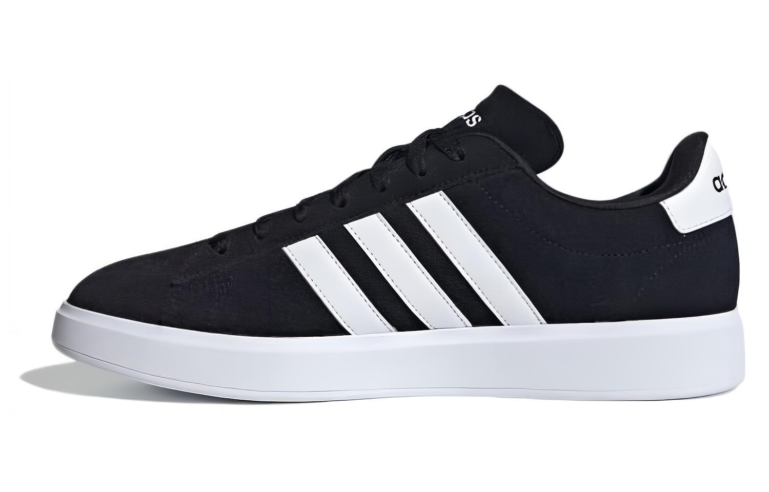 

Adidas Grand Court 2.0 Core Black Cloud White Adidas Neo, Черно-белая футболка