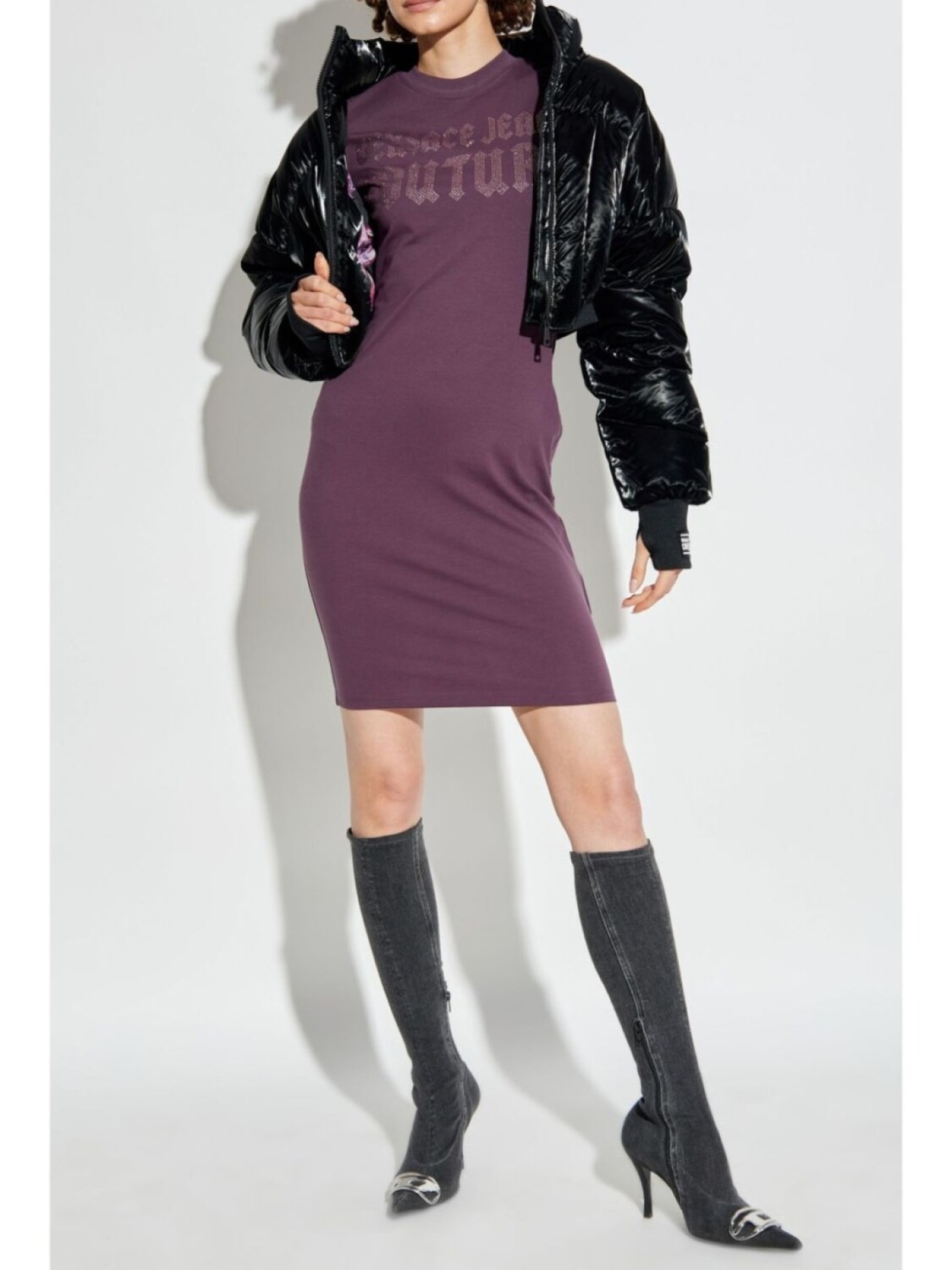 Versace Jeans Couture платье-футболка с логотипом, фиолетовый — фото 2