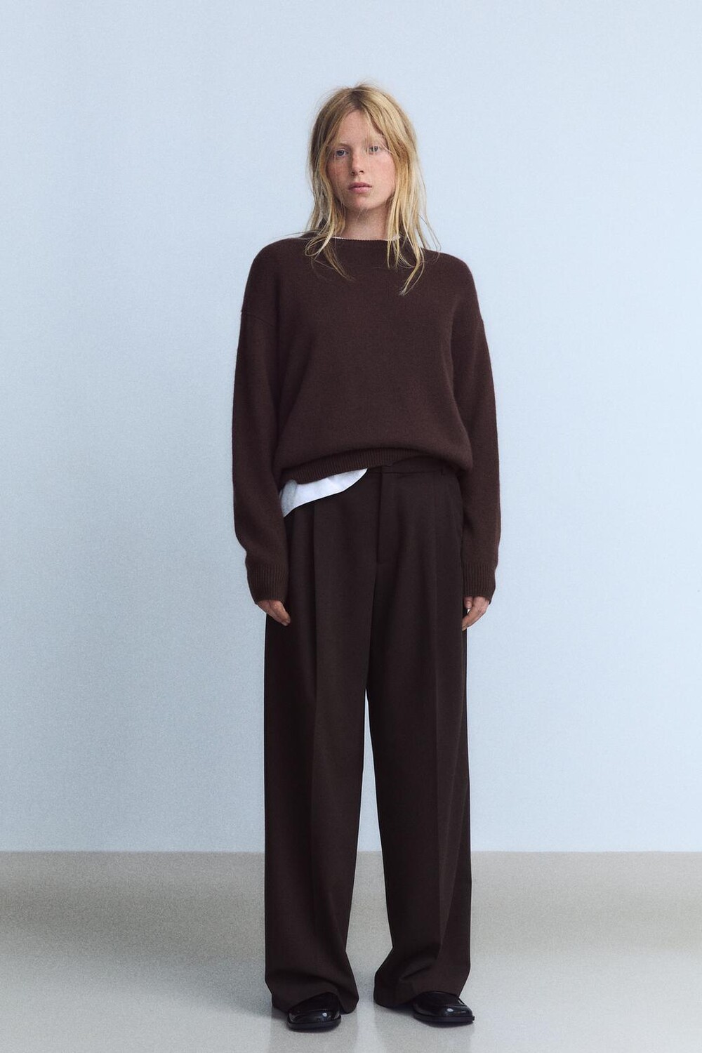 

Брюки с двойной складкой ZARA, шоколадно-коричневый