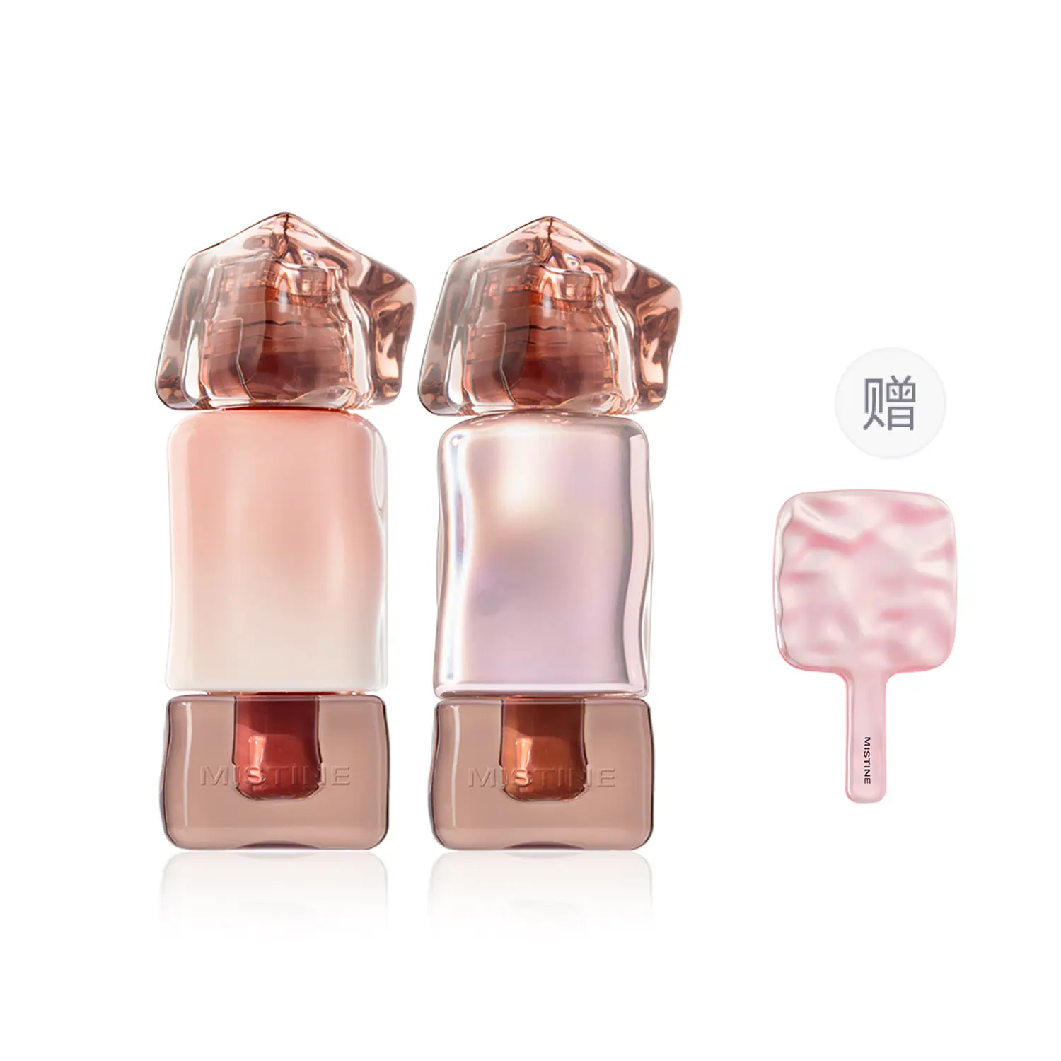 

Жидкая глянцевая помада CP легко растушевывается, создает естественный вид, улучшает тон кожи, уменьшает морщинки вокруг губ и выгодно подчеркивает кожу Mistine, g01+g03