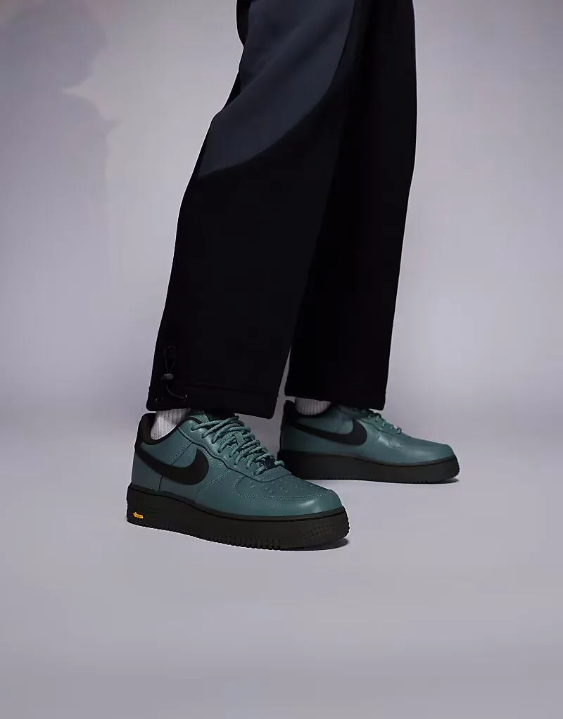 Nike Air Force 1 Gore-Tex Vibram зеленого цвета