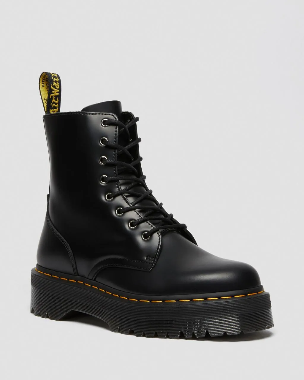 

Ботинки Dr. Martens Jadon на платформе из гладкой кожи, цвет Black — Polished Smooth