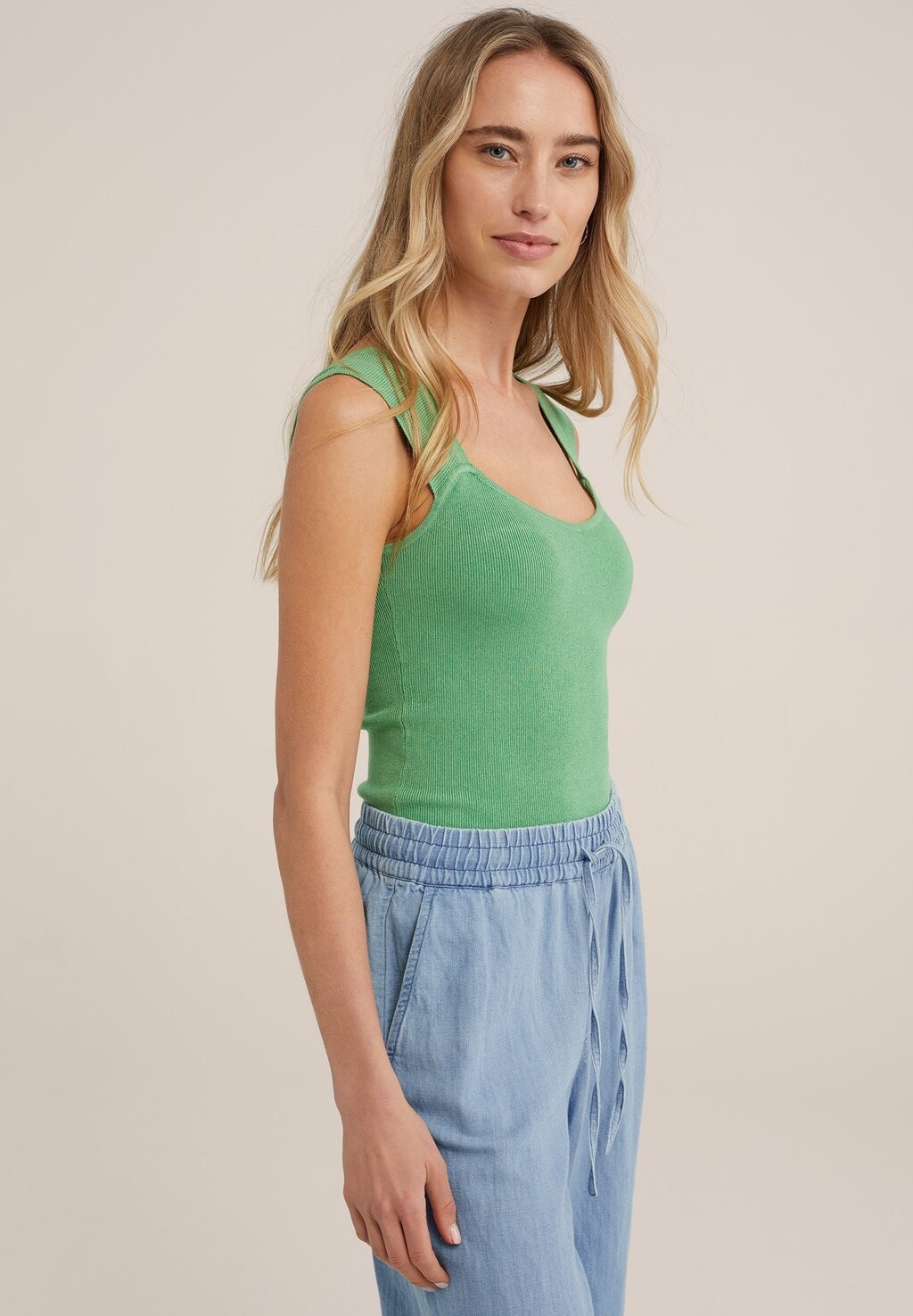 

Топ WE Fashion, цвет green