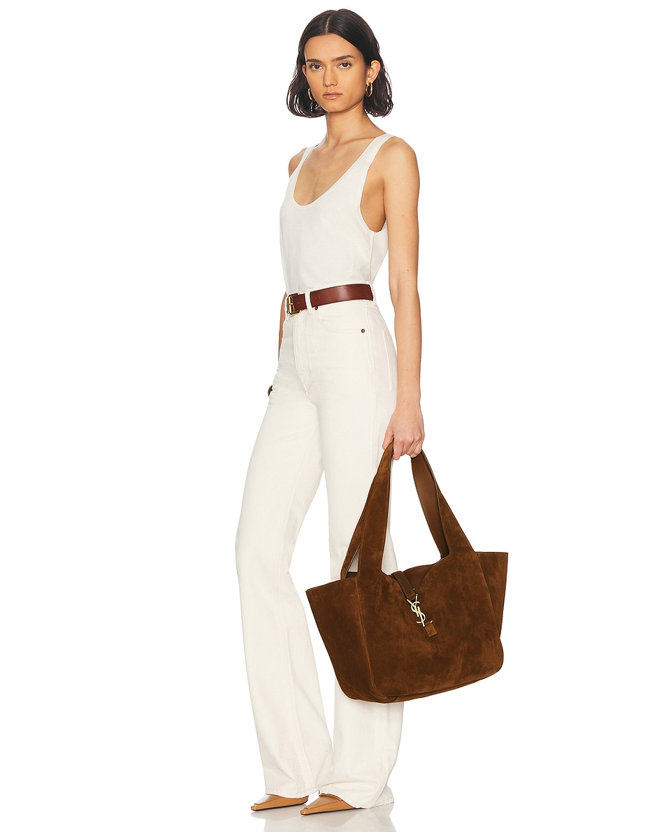 

Большая сумка Bea Saint Laurent, цвет Caramel Cognac