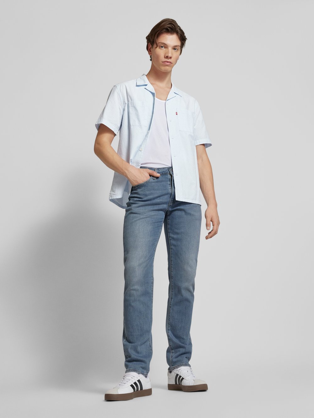 

Повседневная рубашка с воротником-лацкан Levi's, светло-голубой