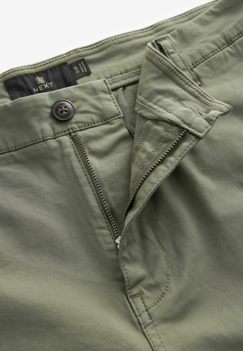 

REGULAR FIT Garment Dye Next, Шорты зеленый хаки