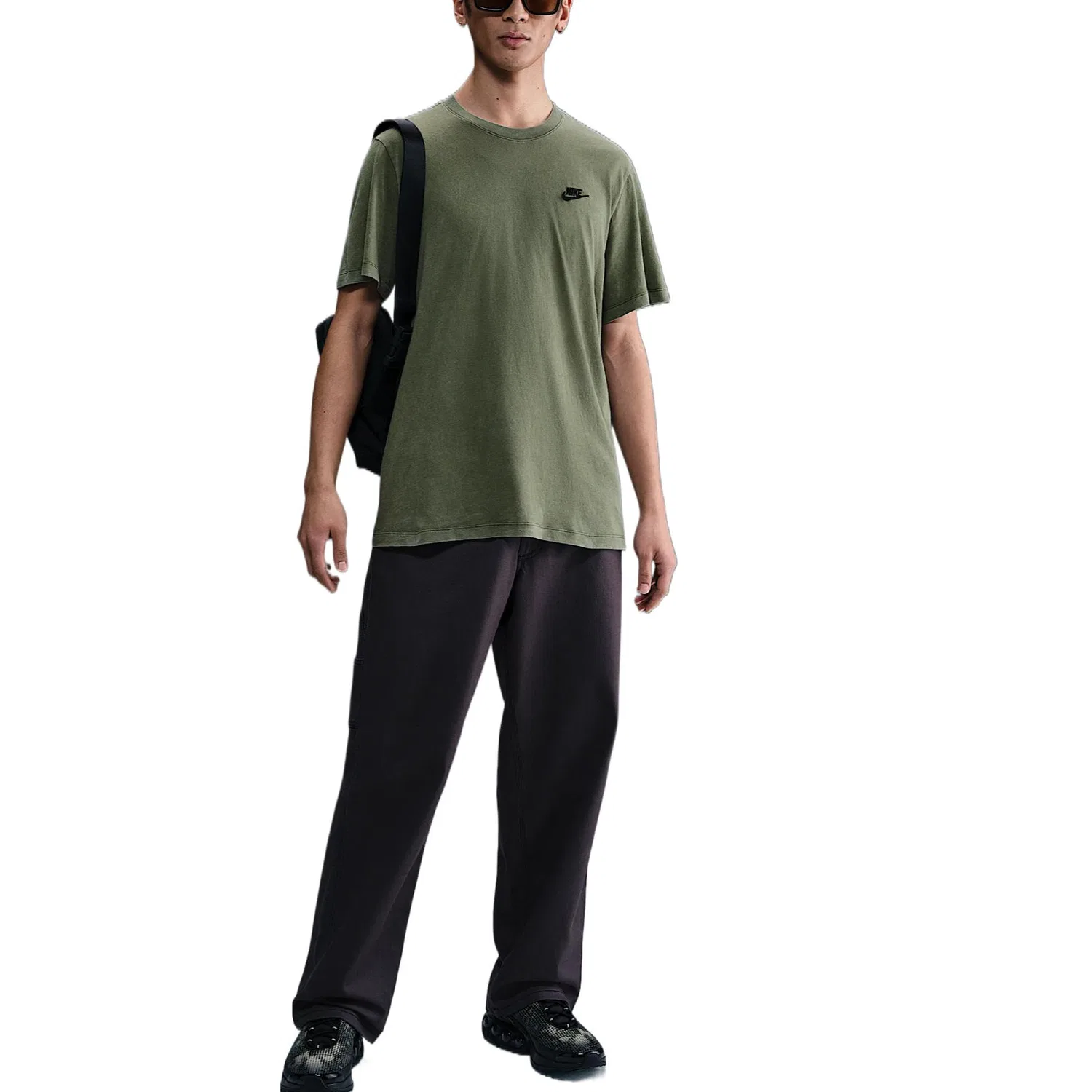 Футболка мужская оливково-зеленая с круглым вырезом Moderate Nike, Olive Green