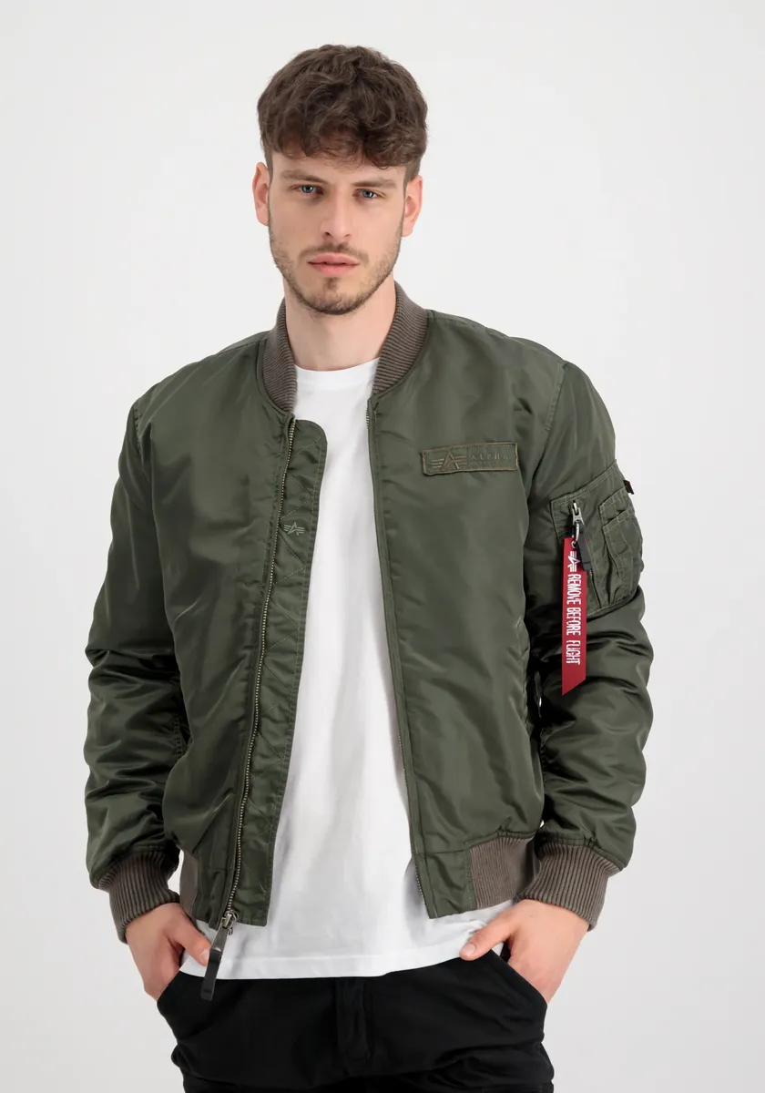 

Куртка-бомбер Alpha Industries " Alpha Industries Мужчины - Куртки-бомберы MA-1 VF Authentic Overdyed ", оливковый