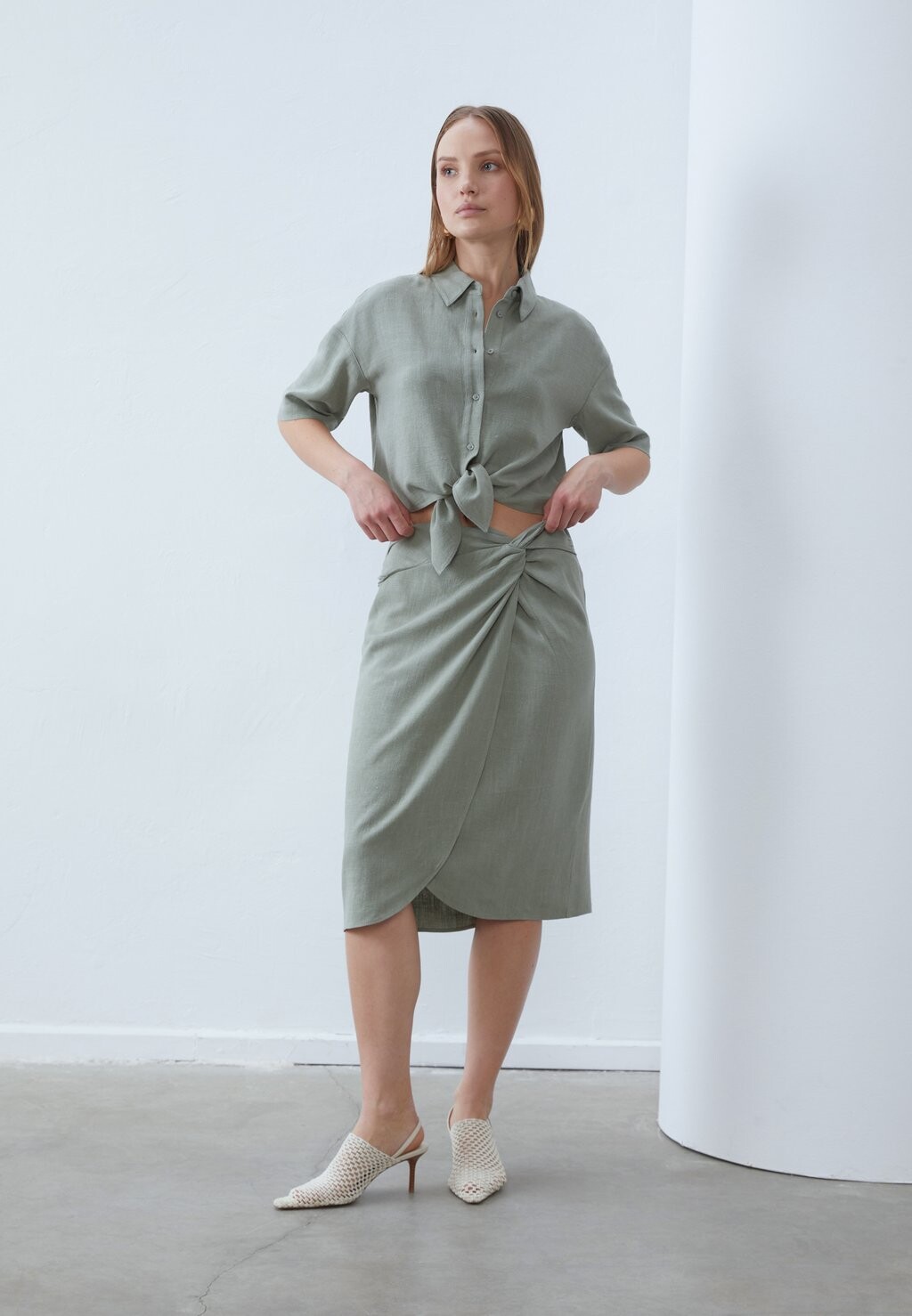 

Юбка с запахом LINEN BLEND SKIRT Anna Field, зеленый