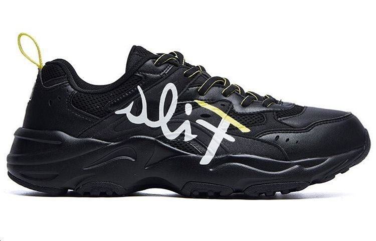 

Мужская обувь FILA Tracer Lifestyle