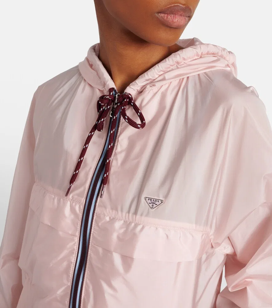 Куртка с капюшоном из нейлона Re-Nylon Prada, розовый — фото 3