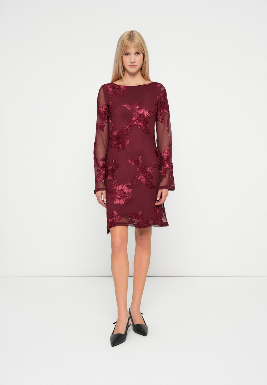 

Платье Vero Moda VMMILA DETAIL SHORT DRESS, Tawny Port/Bordeaux
