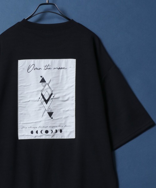 

Футболка с коротким рукавом, принт на спине, цветочный и геометрический узор, ткань Ponte ANPAS, черный