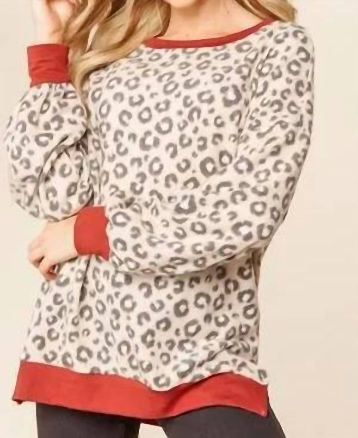 

Начесанный свитер с деталями цвета марсала в серо-коричневом цвете Haptics