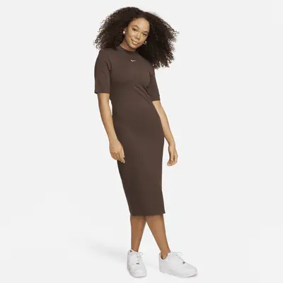 

Платье Nike Sportswear Essential, цвет Baroque Brown/Sail