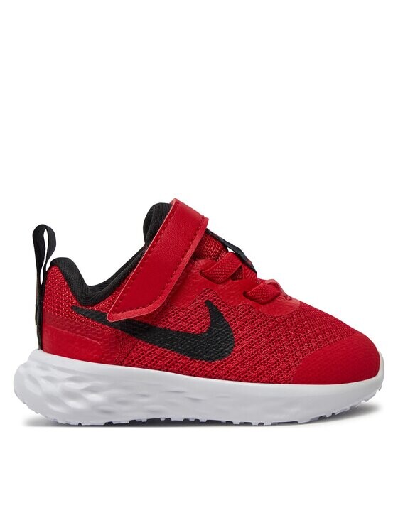 

Кроссовки Nike, красный