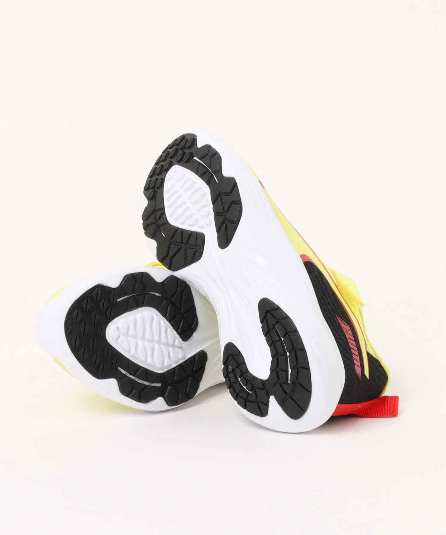 Детские кроссовки PUMA SPEED MONSTER V5 для бега жёлто-чёрные — фото 3