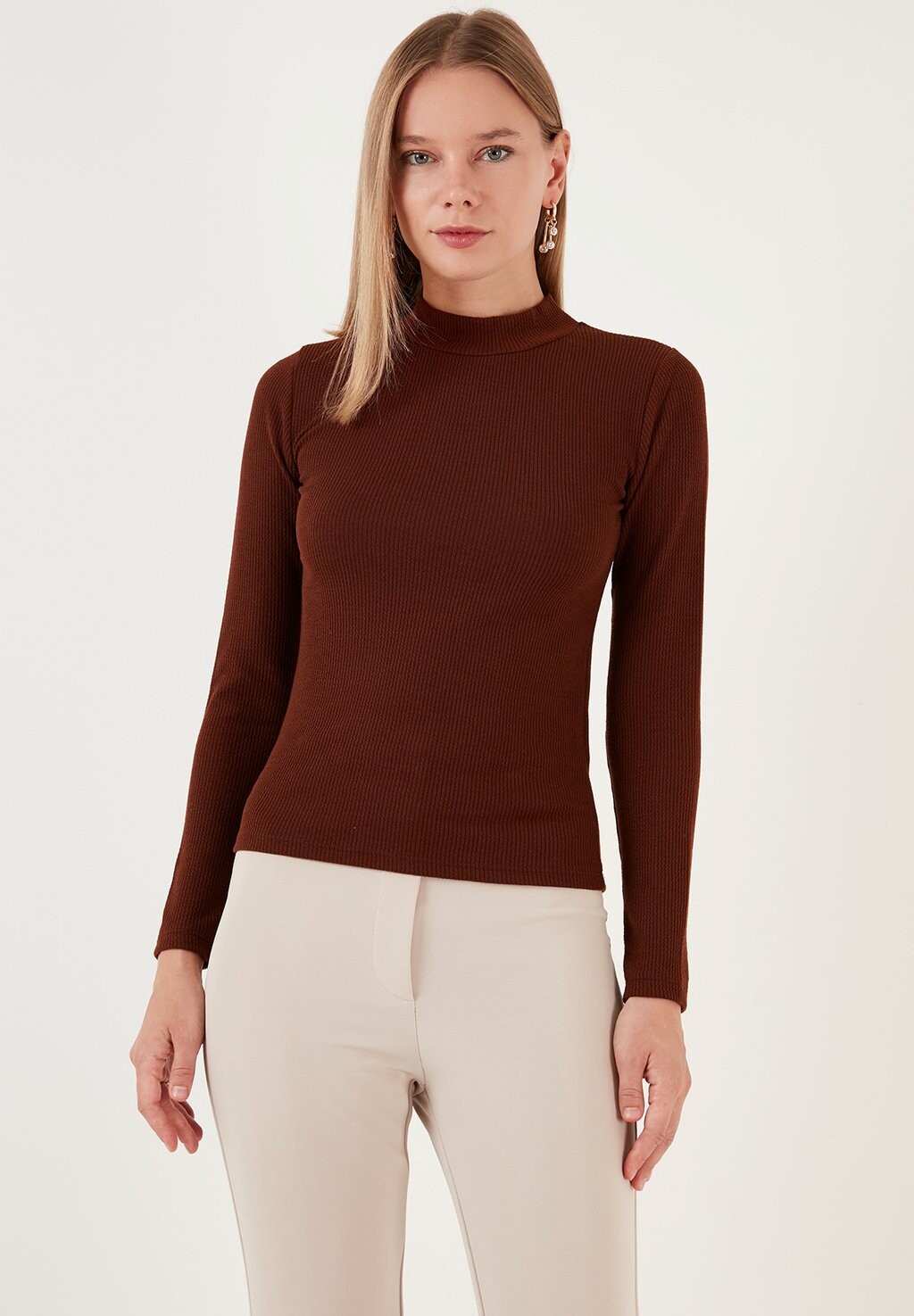 

Джемпер вязаный SLIM FIT LELA, цвет brown